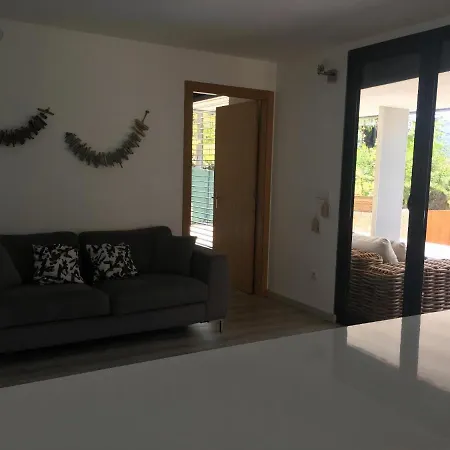 Dom wakacyjny The Roof House *